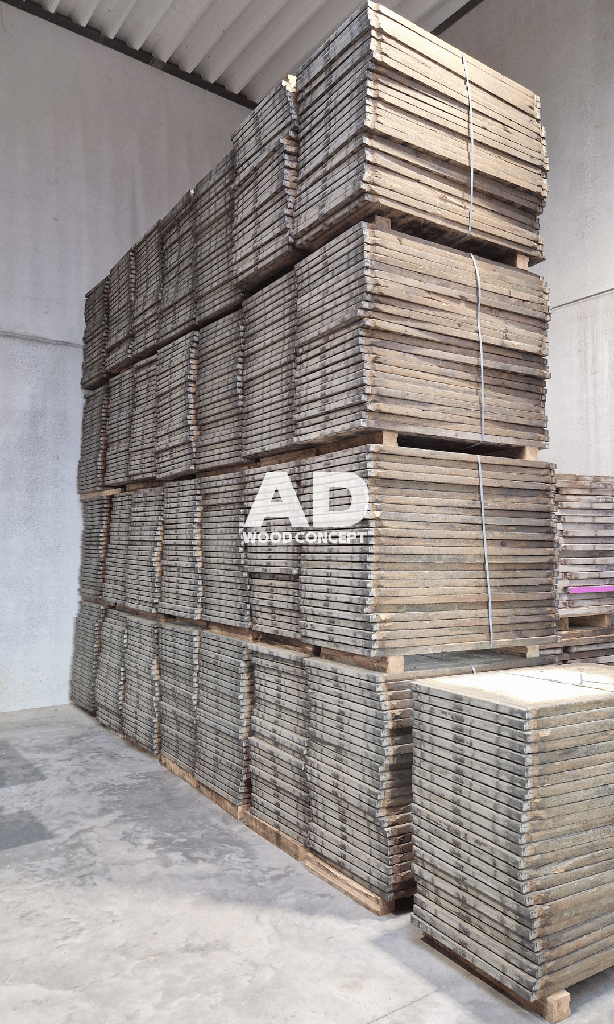 Panneaux de coffrage Douglas (135CM x 65CM)