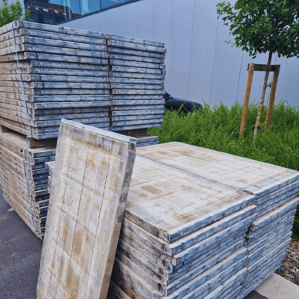 Panneau de coffrage Douglas (120cm X 65cm)